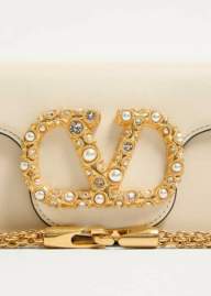 Picture of Valentino Handbags _SKUfw217038454fw